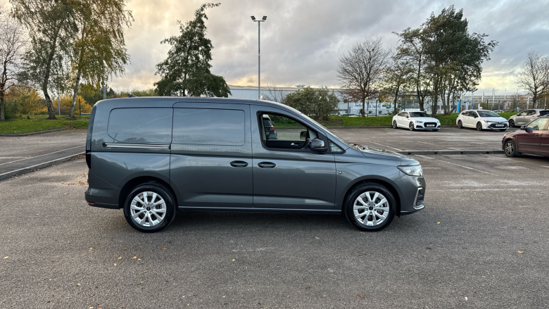 Ford Transit Connect 250 L2 Petrol 1.5 EcoBoost PHEV 150 Limited Van Auto